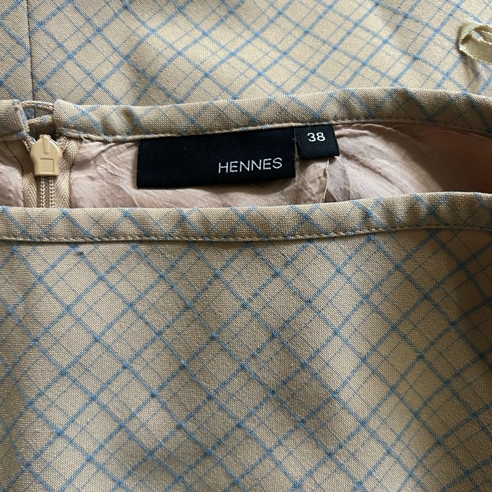 Henne Beige and Blue Plaid Pencil Skirt